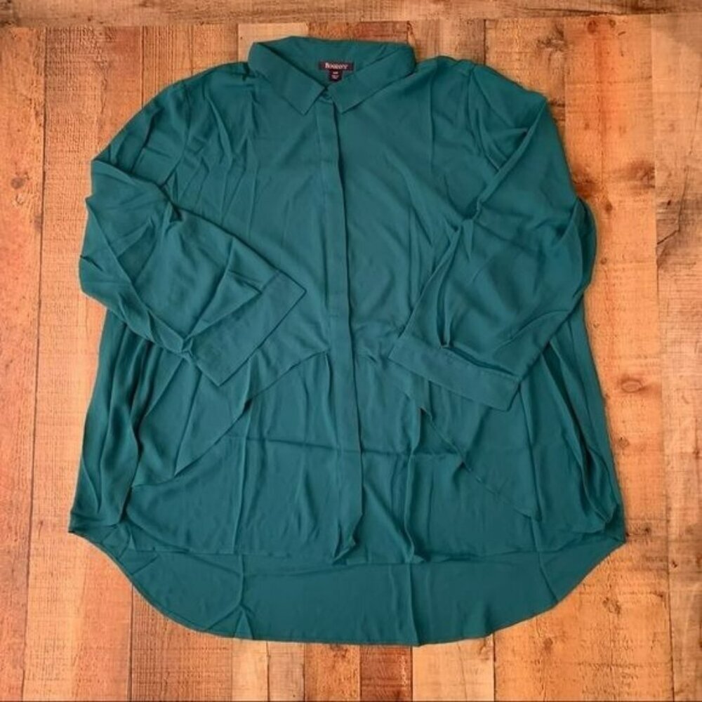 Roaman’s women’s plus size Georgette Overlay Big Shirt button up front blouse